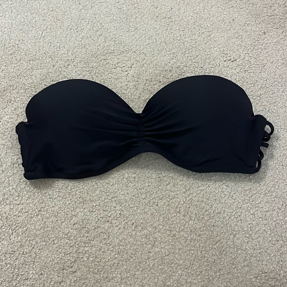 Strapless bikini top
